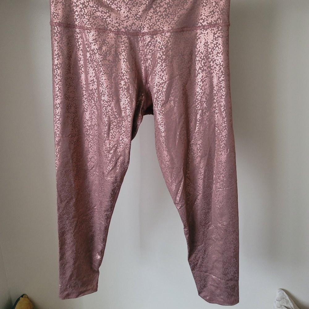 Lola Getts Crop Leggings